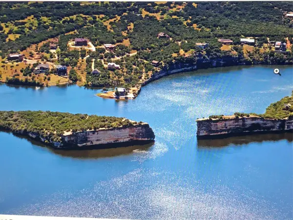 7080 W Hells Gate Drive, Strawn, TX 76475