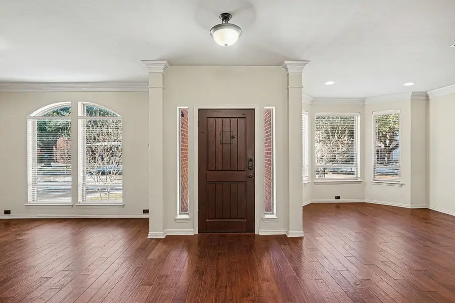 6707 Canyon Crest Drive, Fort Worth, TX 76132 - Image #2