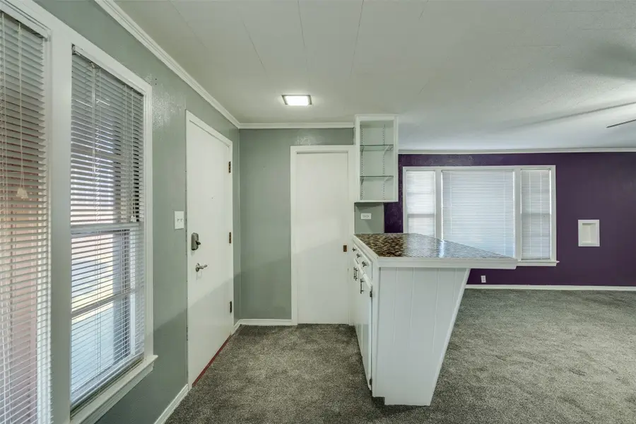 400 S Bailey Street, Electra, TX 76360 - #3