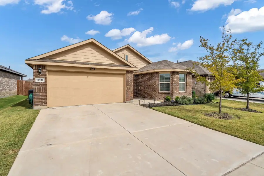 16616 Portage Street, Justin, TX 76247 - Image #3