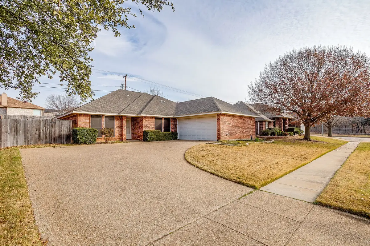 6003 Blue Mesa Drive, Arlington, TX 76017 - Image #1