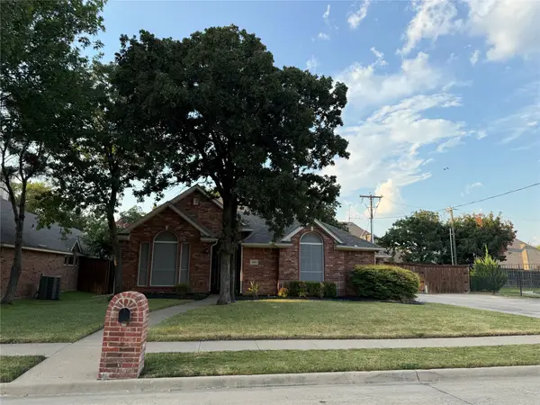 9005 Trails Edge Drive, North Richland Hills, TX 76182