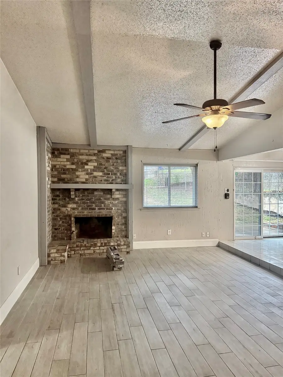 5645 Bonner Drive, Haltom City, TX 76148 - Image #2