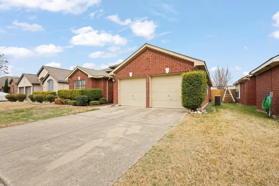 6716 Stockton Drive, Fort Worth, TX 76132 - Image #3