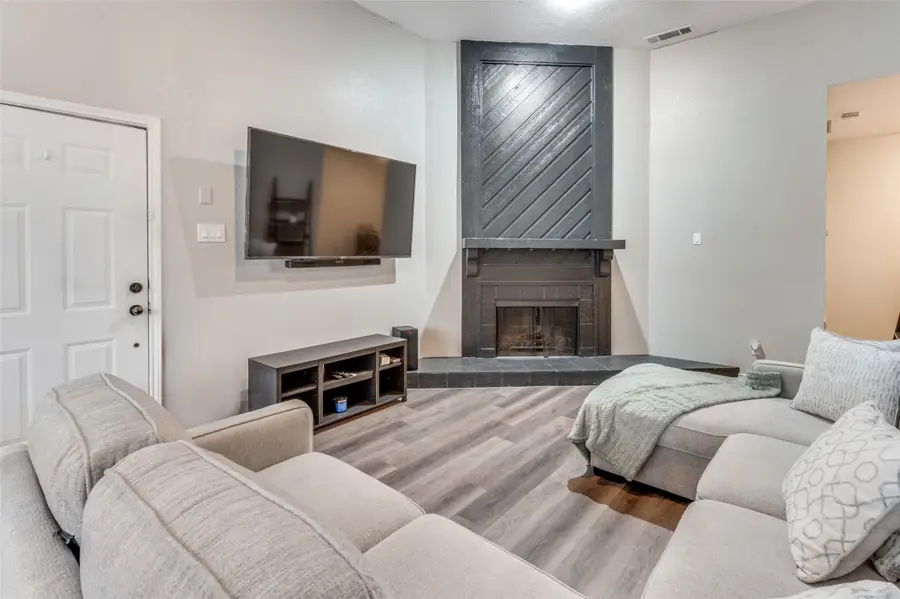 2110 Randy Snow Road #313, Arlington, TX 76011 - Image #2