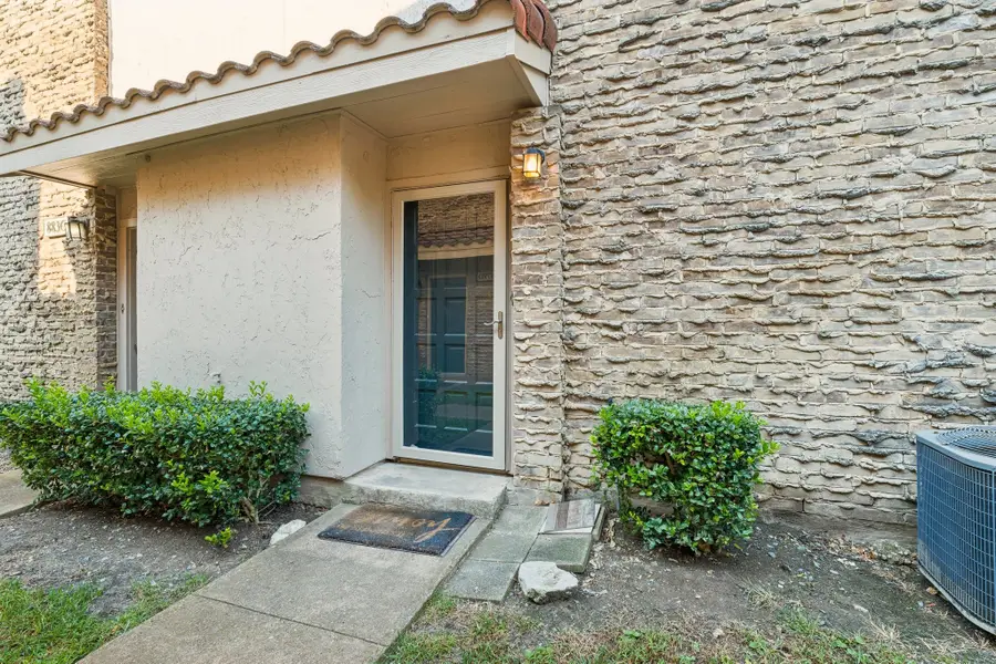 883 Dublin Drive #B, Richardson, TX 75080 - Image #2