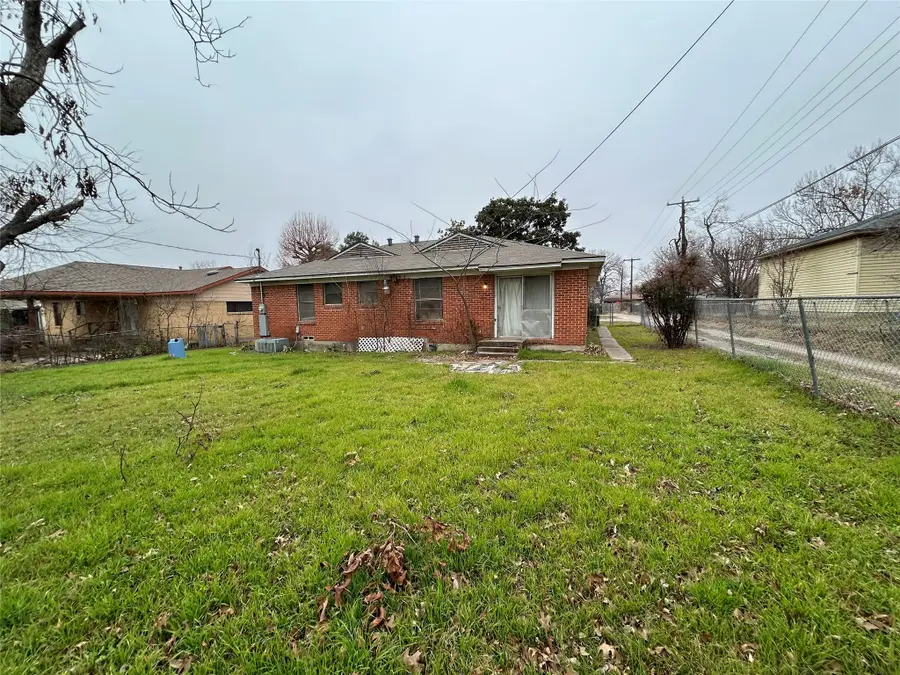 3502 Demaret Drive, Mesquite, TX 75150 - Image #2