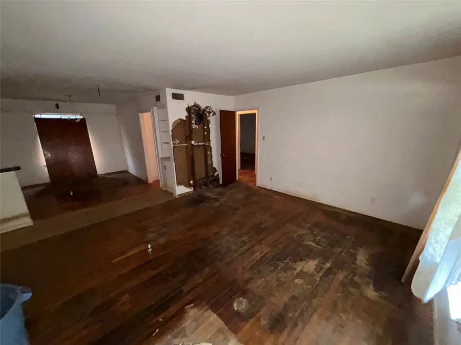 3502 Demaret Drive, Mesquite, TX 75150 - Image #3