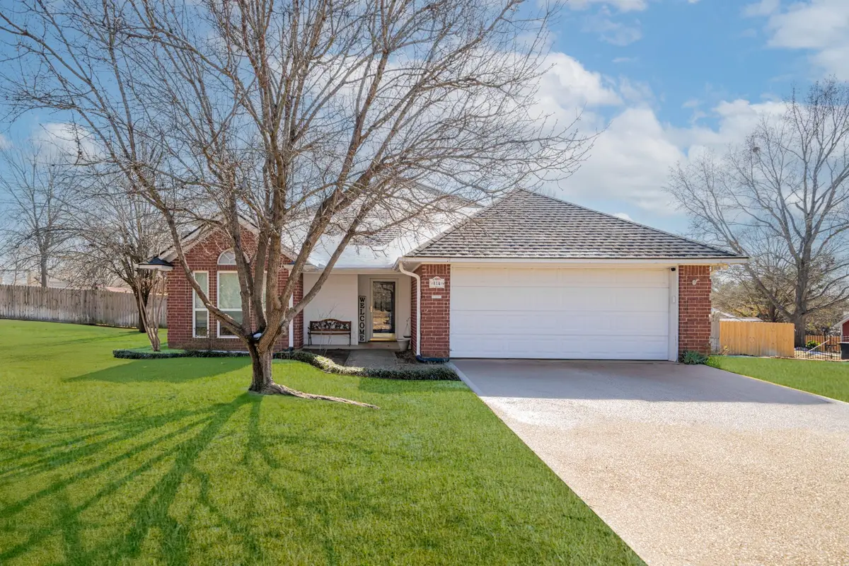 814 Braewood, Lindale, TX 75771 - Image #1