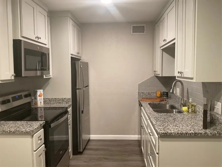 1214 Baylor Avenue #105, Waco, TX 76706 - #3