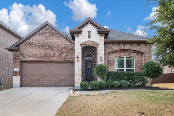 1310 Venezia Lane, Lewisville, TX 75077
