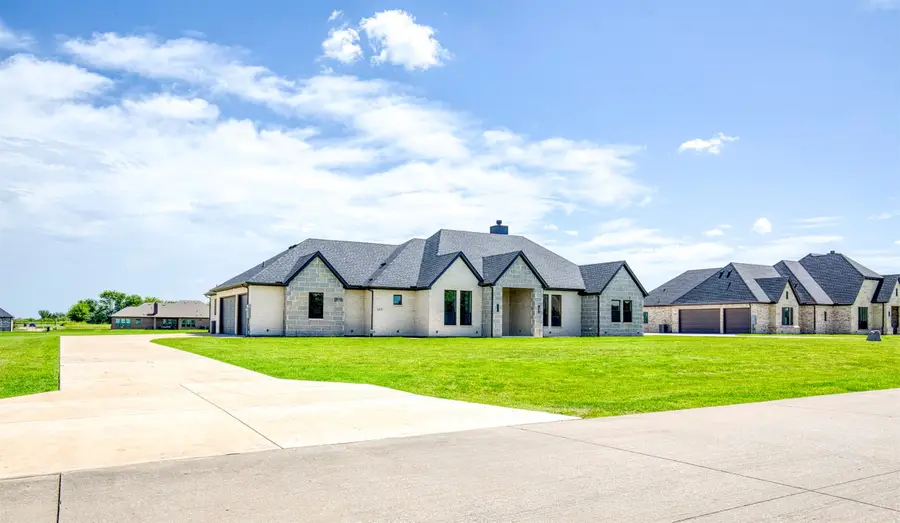 1333 Canyon Lake Road, Wills Point, TX 75169 - #2