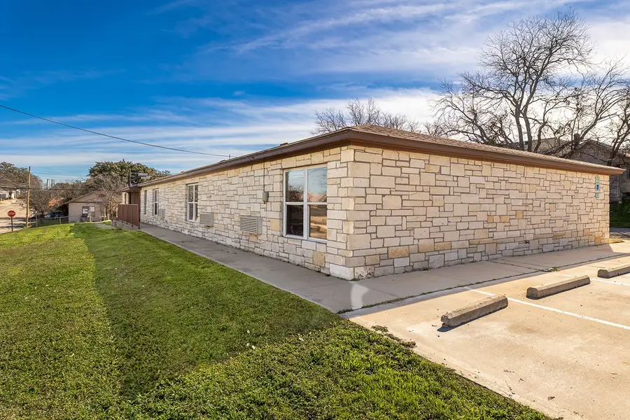 104 E Fifth Street, Brady, TX 76825 - Image #2