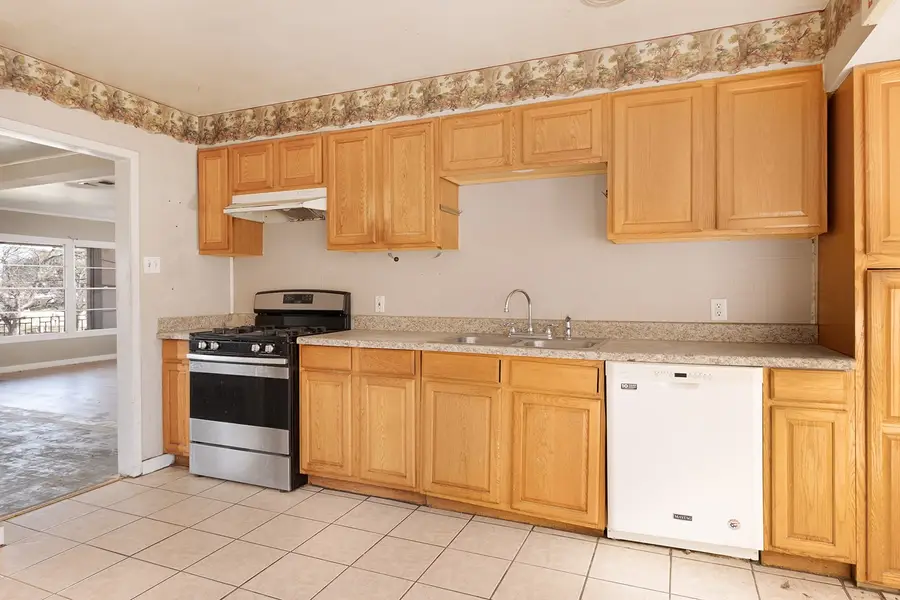 104 E Fifth Street, Brady, TX 76825 - Image #3