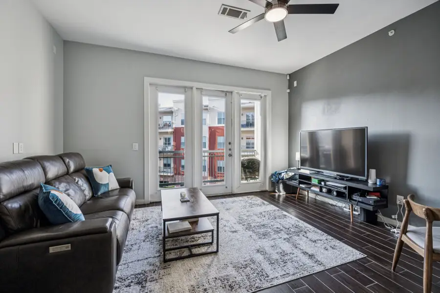 2950 Mckinney Avenue #320, Dallas, TX 75204 - Image #2