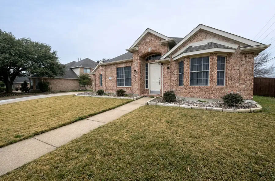 101 Hawthorne Drive, Murphy, TX 75094 - #2