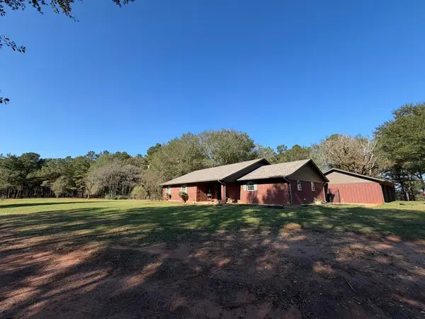 349 An County Road 3732, Palestine, TX 75801