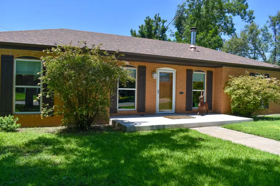 1404 S China, Brady, TX 76825 - Image #3