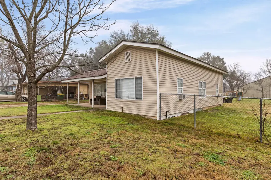 518 Clark, Marlin, TX 76661 - Image #2