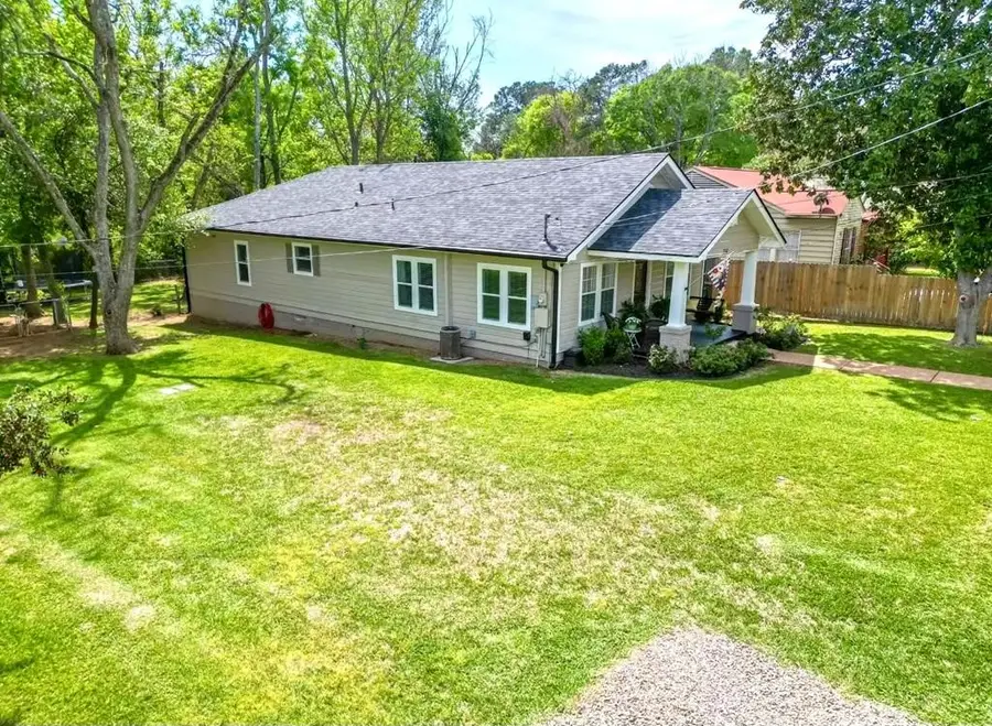 714 E Neches, Palestine, TX 75801 - #2