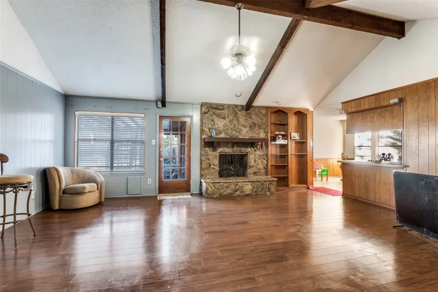 322 Meadowlark Lane, Duncanville, TX 75137 - Image #2