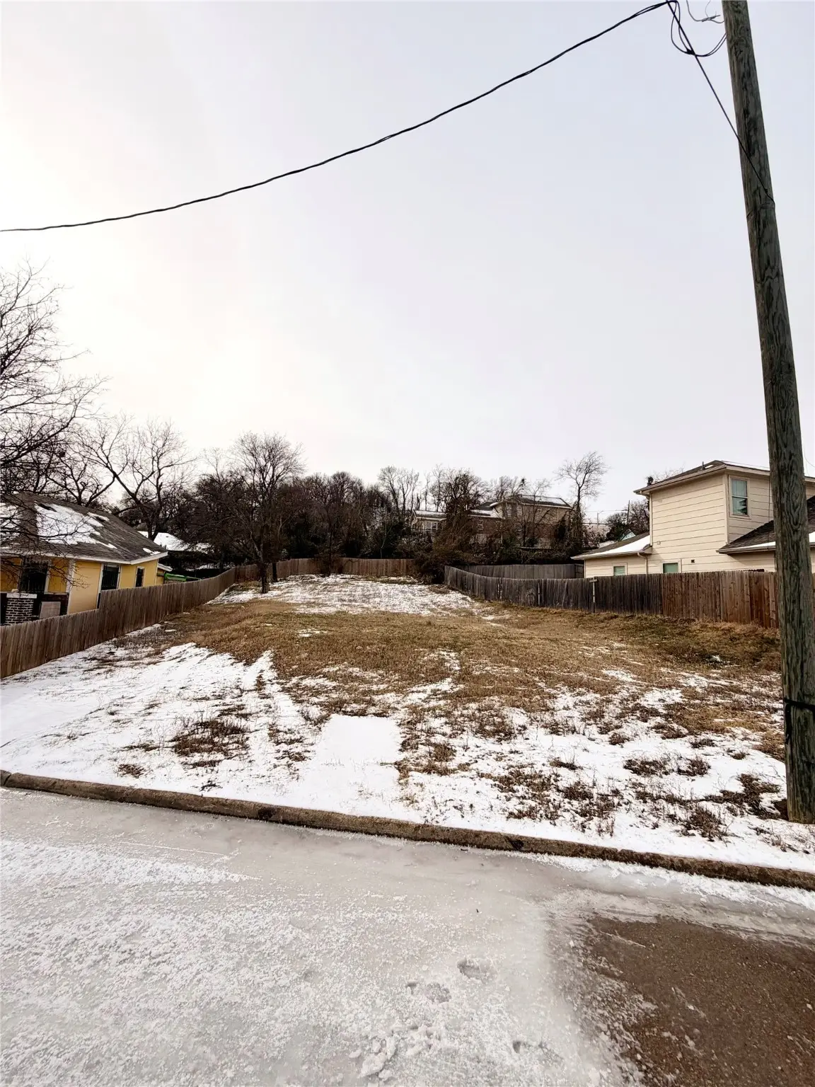 705 Cliff Street, Fort Worth, TX 76164 - Image #1