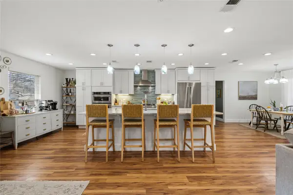 1811 Park Hill Drive, Arlington, TX 76012