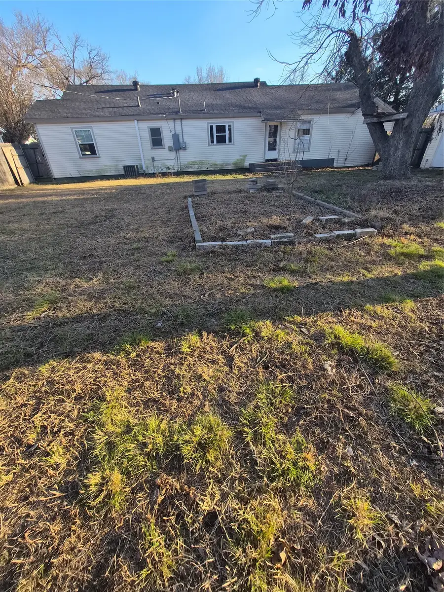 832 Featherston Street, Cleburne, TX 76033 - #2