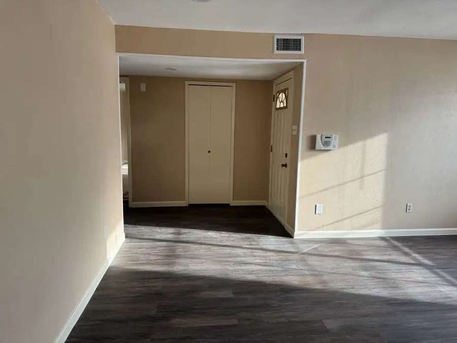 4717 Redwood Drive, Garland, TX 75043 - Image #3