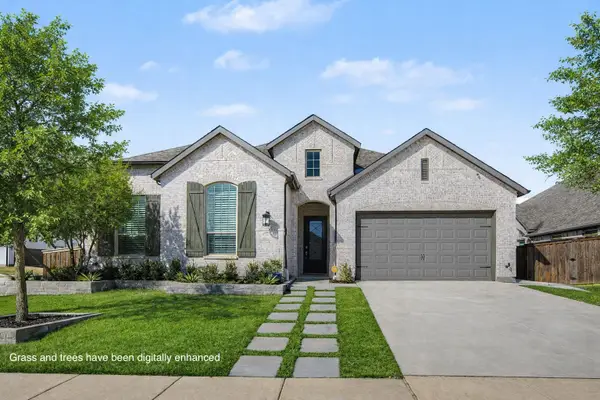 1101 Claiborne Drive, Aubrey, TX 76227