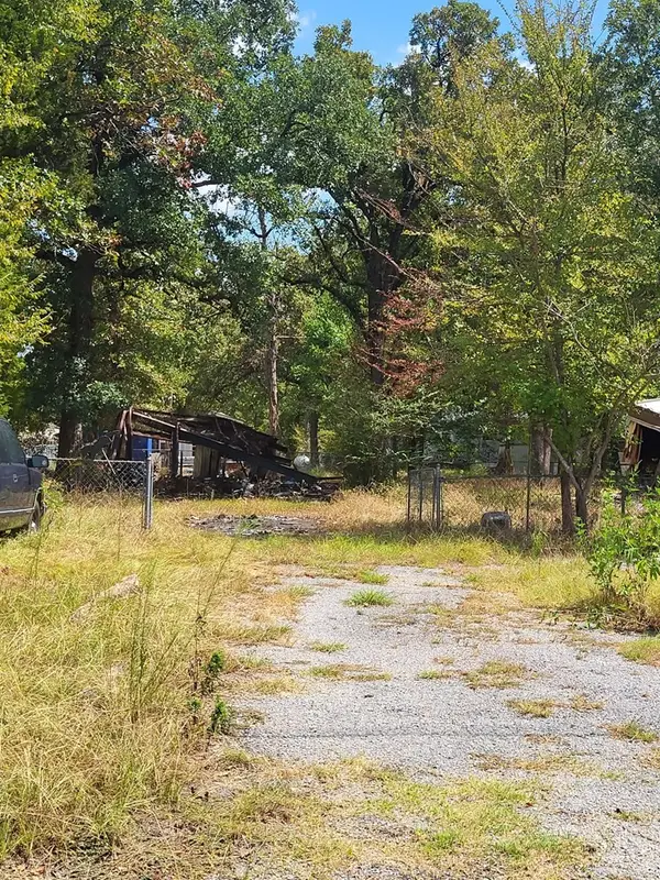 14894 Goliad Drive, Log Cabin, TX 75148