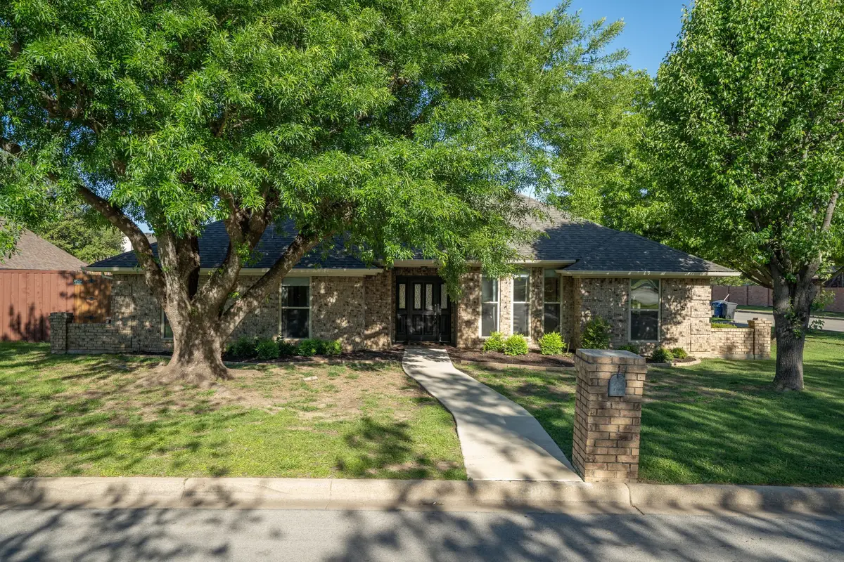 2901 Flamingo Circle, Southlake, TX 76092 - Image #1
