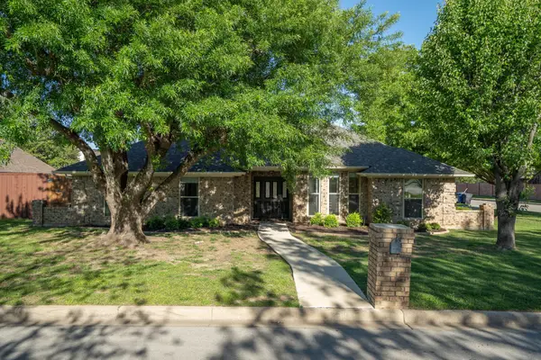 2901 Flamingo Circle, Southlake, TX 76092