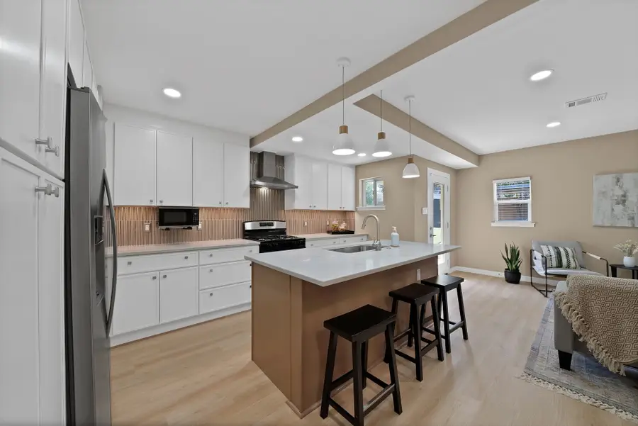 12135 Oberlin Drive, Dallas, TX 75243 - Image #3