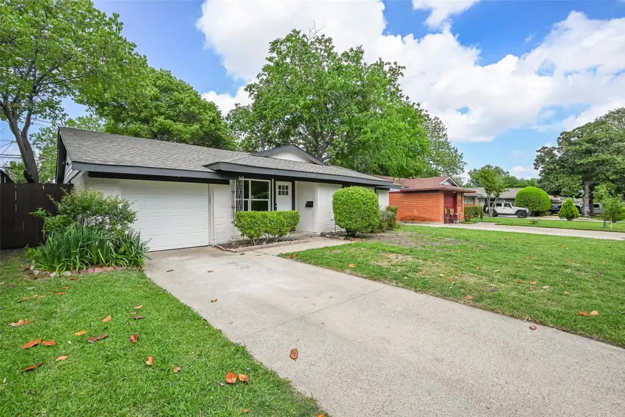 3209 Longmeade Drive, Farmers Branch, TX 75234 - #2