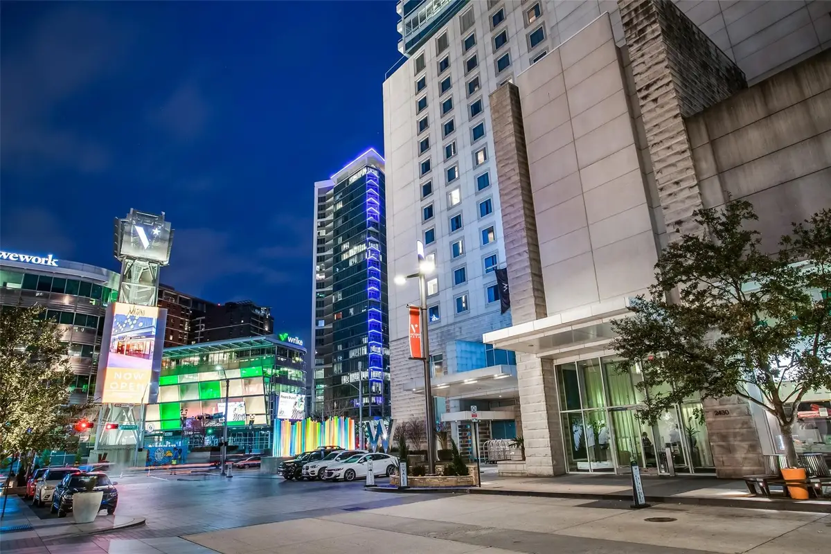 2430 Victory Park Lane #1809, Dallas, TX 75219 - #1
