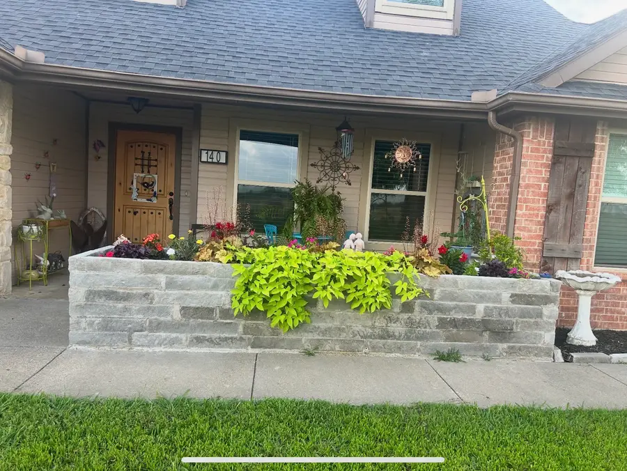 140 Hollis Road, Waxahachie, TX 75167 - Image #2