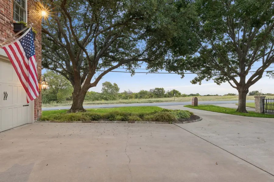 9227 Lanshire Drive, Dallas, TX 75238 - Image #2