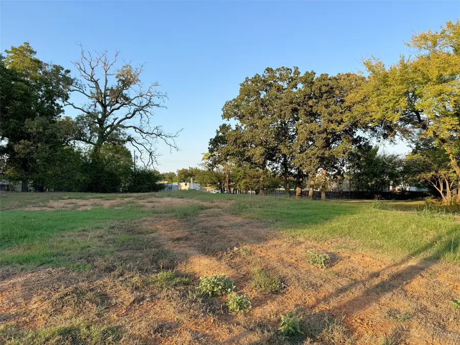 700 W Cash St., Mount Pleasant, TX 75455 - Image #2