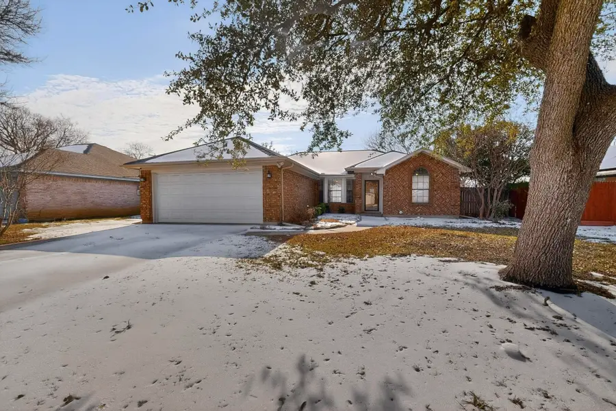 1716 Hastings Drive, Mansfield, TX 76063 - Image #2