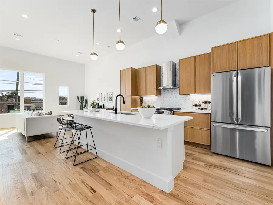 2080 Kelly Avenue #107, Dallas, TX 75215 - Image #2