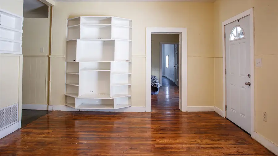 603 W Bloodworth, Olney, TX 76374 - #3