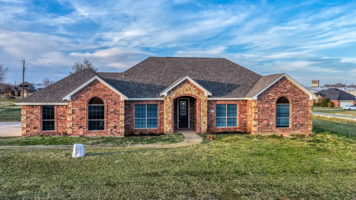 100 Falcons Eye Court, Weatherford, TX 76087 - #1