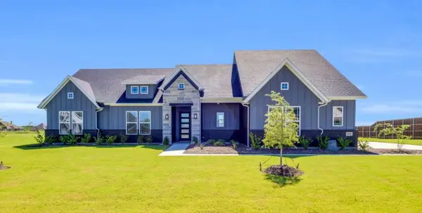 1651 Blackfoot Parkway, Waxahachie, TX 75165