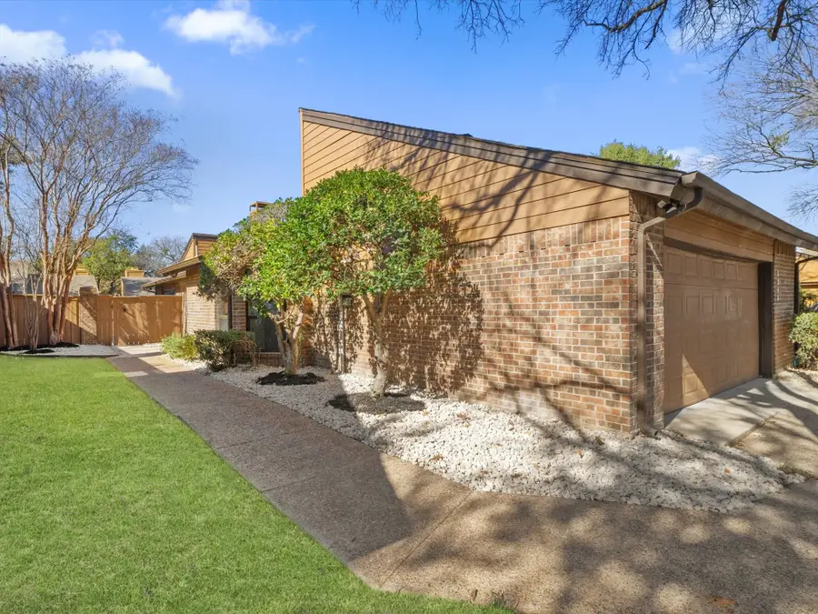 3303 Water Oak Court, Farmers Branch, TX 75234 - Image #2