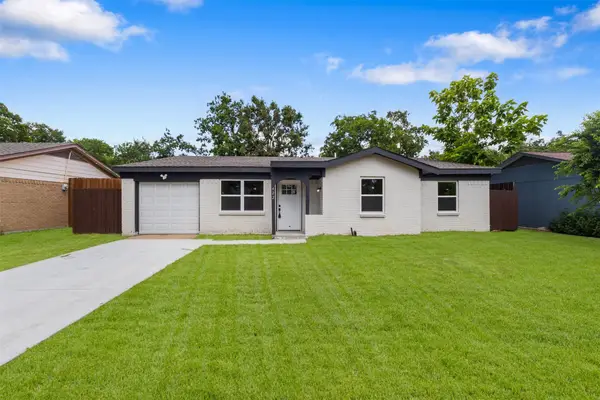 422 Sparks Street, Grand Prairie, TX 75051