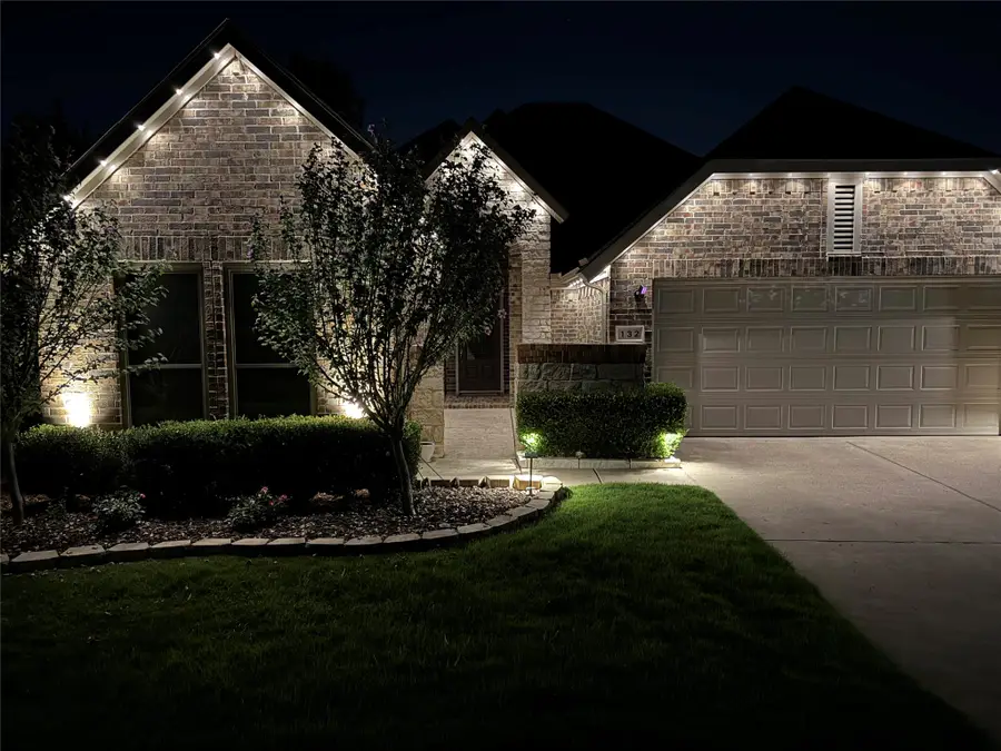 132 Arbor Glen Drive, Euless, TX 76039 - Image #2