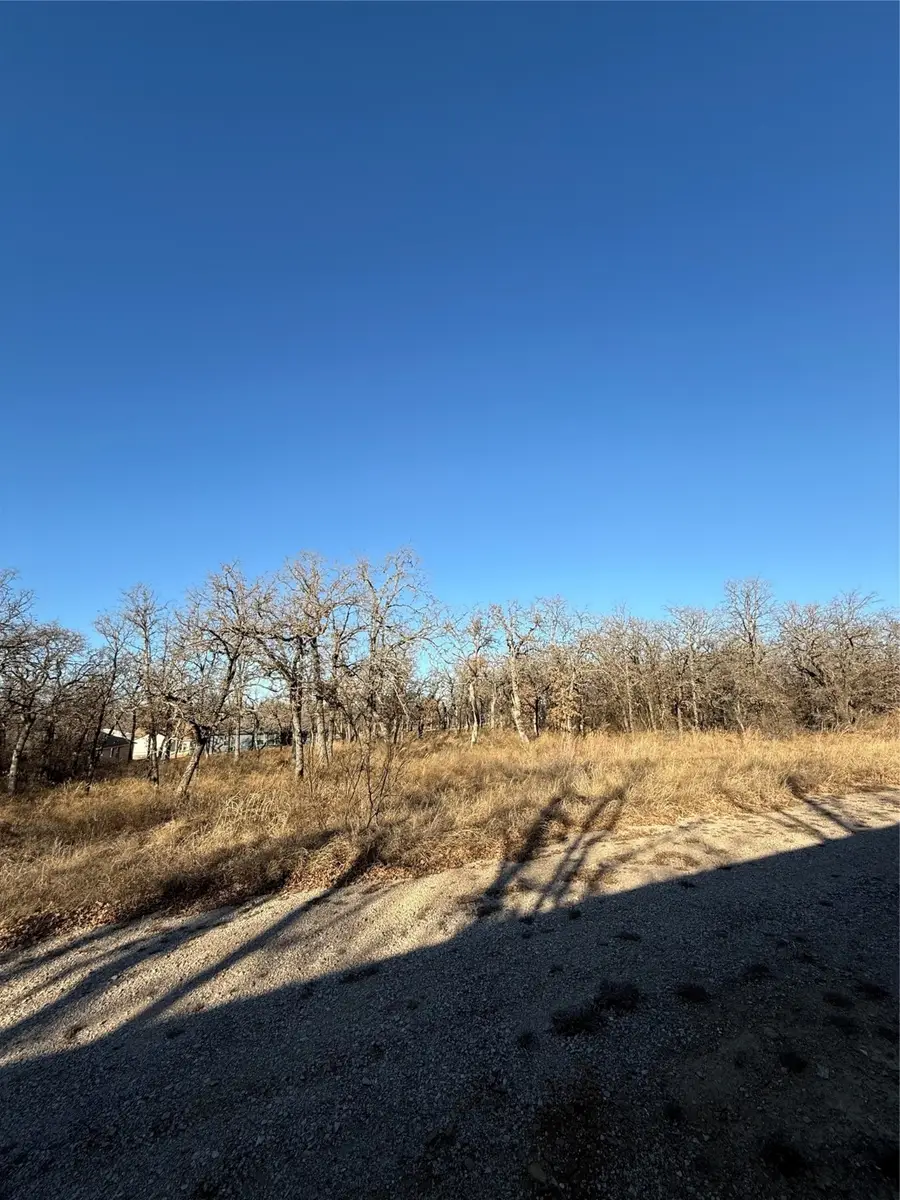 000 Comewell, Runaway Bay, TX 76426 - #2