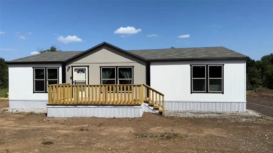 244 Overland Trail, Runaway Bay, TX 76426 - #2