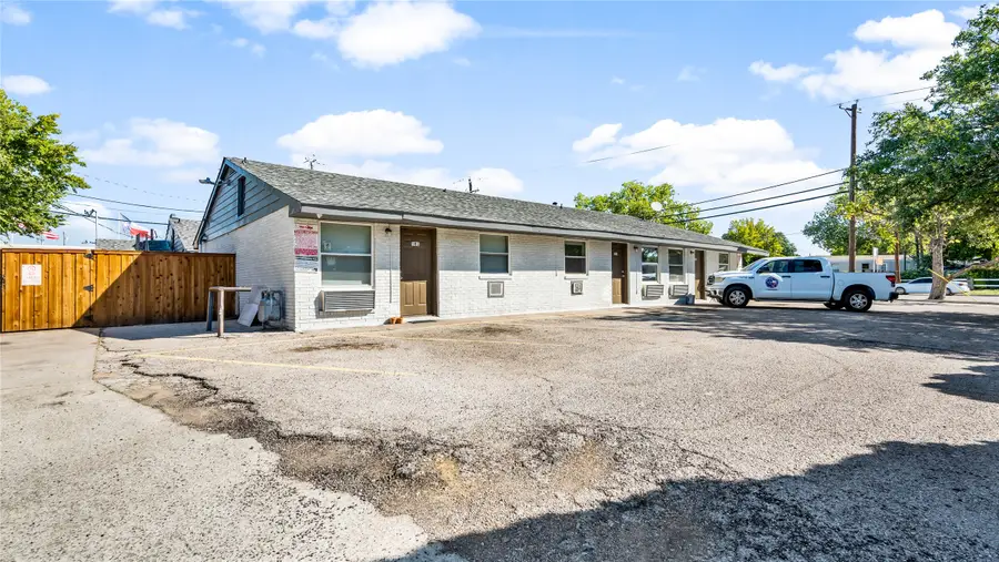 2001 Carl Road, Irving, TX 75061 - Image #3